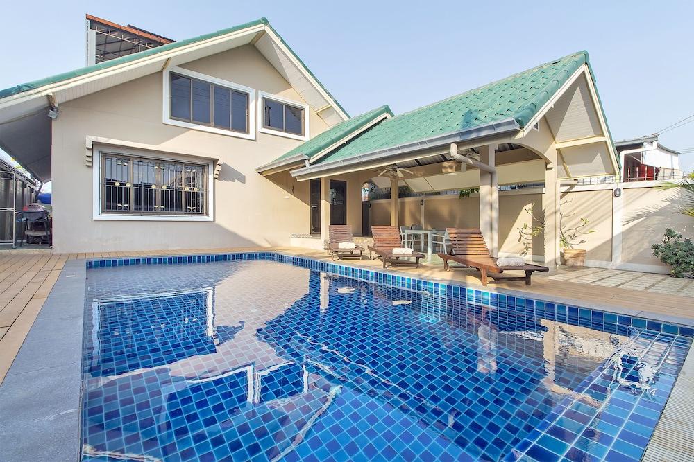 Pool Villa Tanzanite Near Walking Street Pattaya Exterior foto