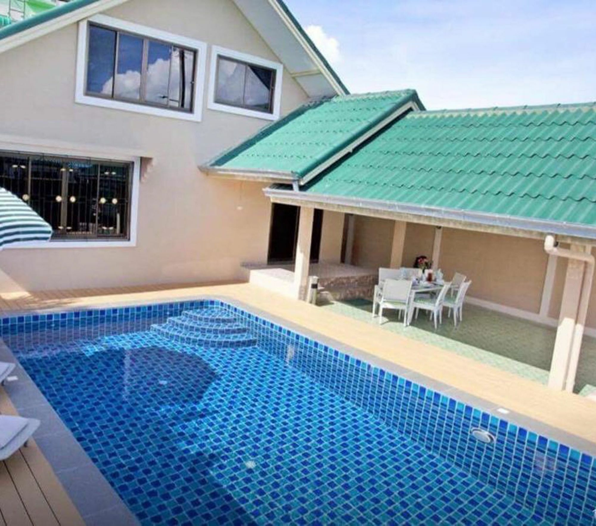 Pool Villa Tanzanite Near Walking Street Pattaya Exterior foto